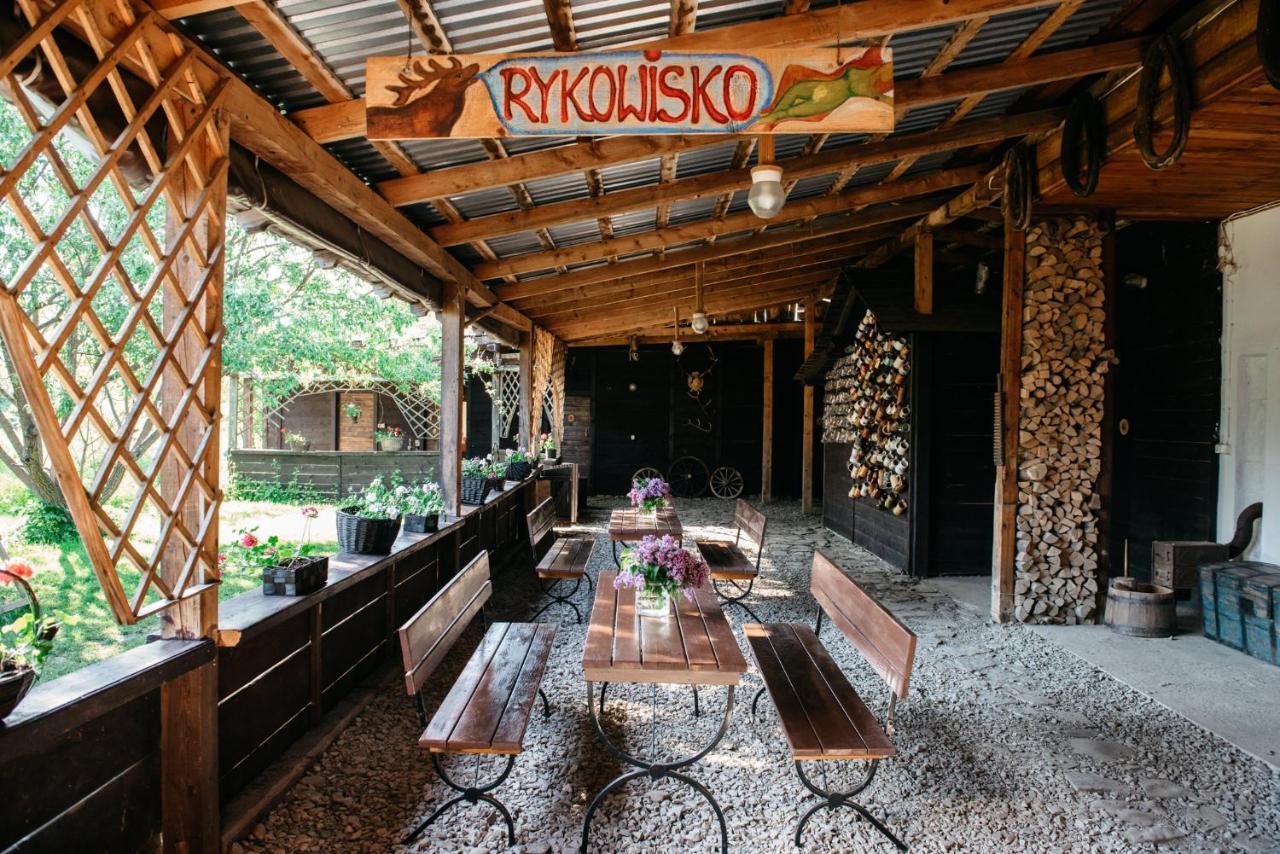 Zagroda Chryszczata Smolnik  Εξωτερικό φωτογραφία