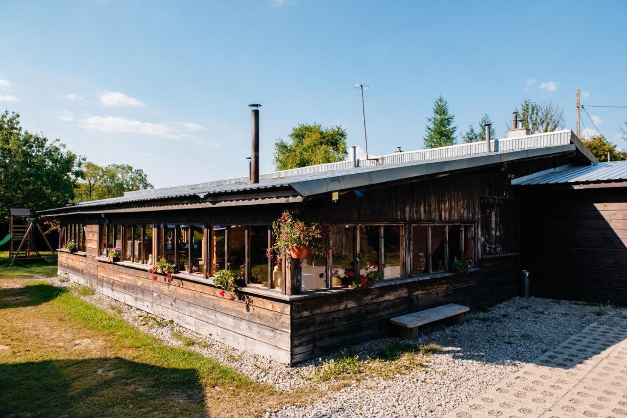 Zagroda Chryszczata Smolnik  Εξωτερικό φωτογραφία
